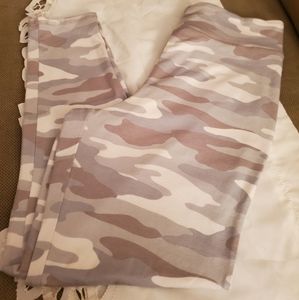 Camo leggings 😍